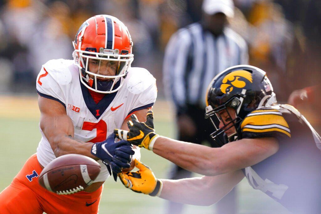 Illinois Iowa Football